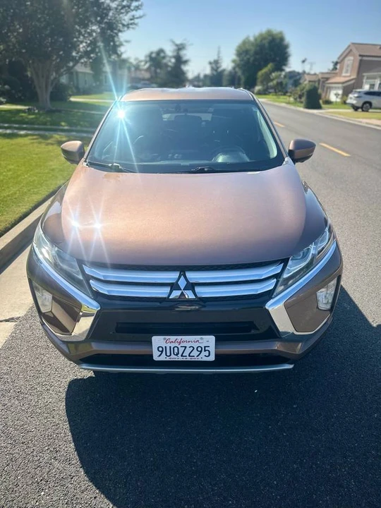 2019 Mitsubishi Eclipse Cross - Image 2 of 24