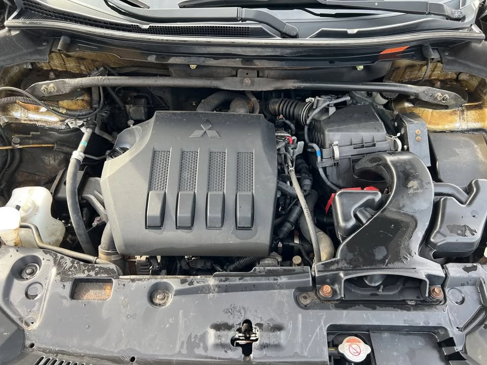 2019 Mitsubishi Eclipse Cross - Image 10 of 10