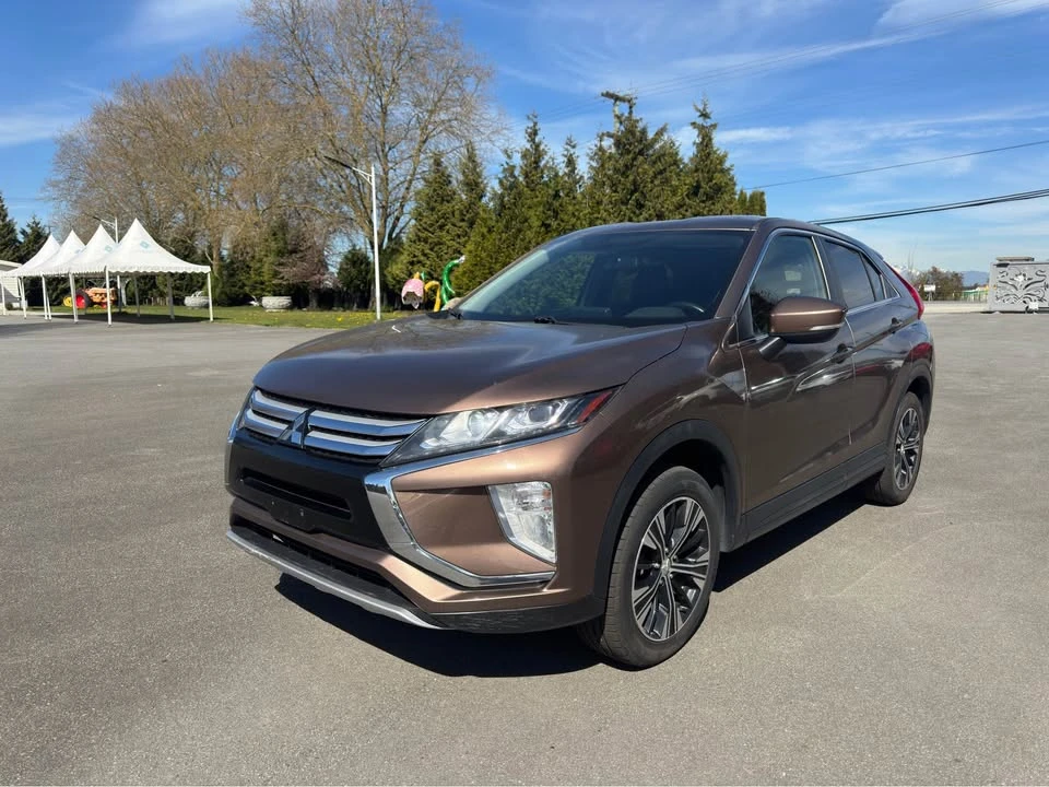 2019 Mitsubishi Eclipse Cross - Image 2 of 15