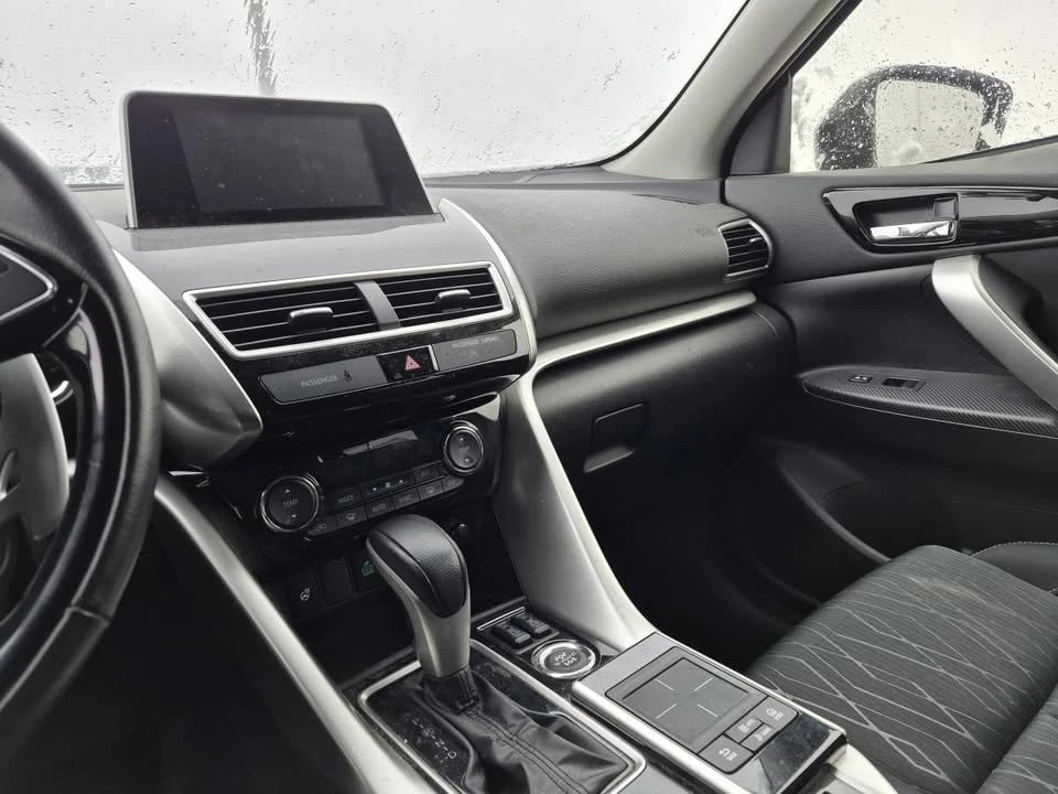 2019 Mitsubishi Eclipse Cross - Image 13 of 14
