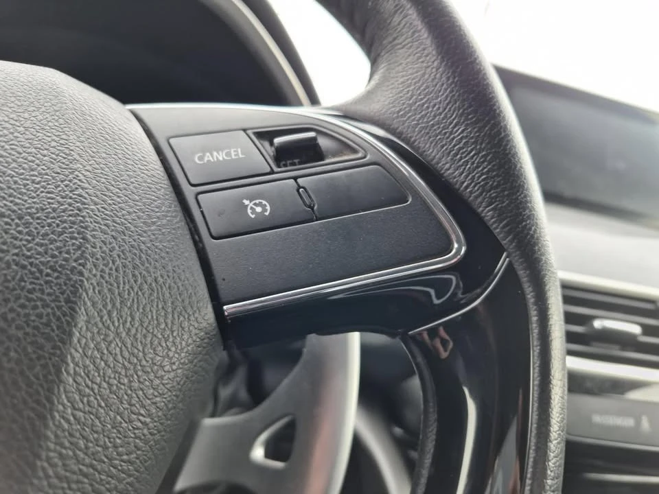 2019 Mitsubishi Eclipse Cross - Image 12 of 14