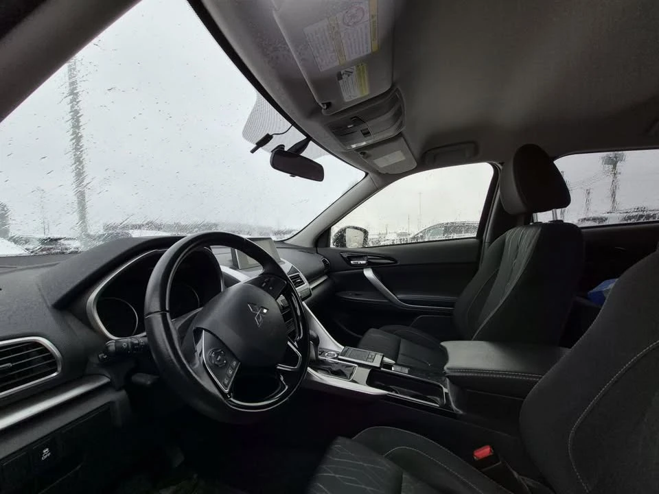 2019 Mitsubishi Eclipse Cross - Image 9 of 14
