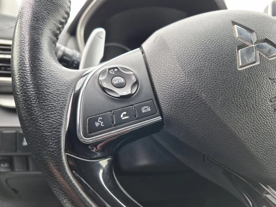 2019 Mitsubishi Eclipse Cross - Image 11 of 14