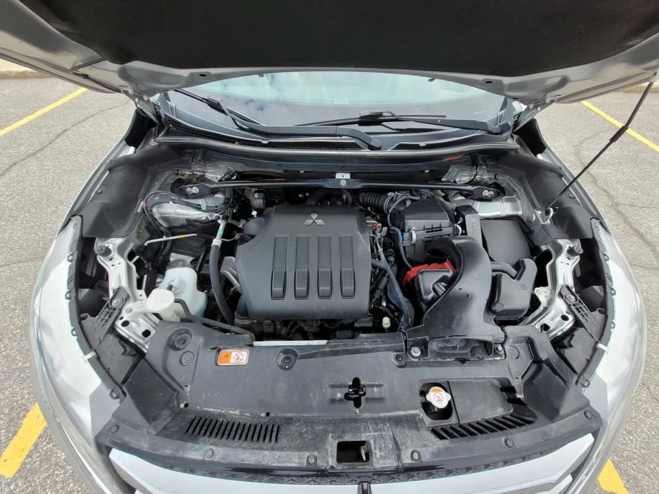 2019 Mitsubishi Eclipse Cross - Image 11 of 16