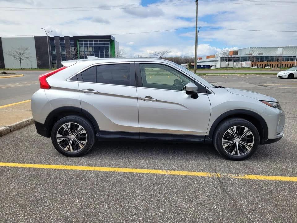 2019 Mitsubishi Eclipse Cross - Image 4 of 16