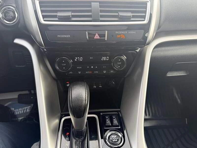 2019 Mitsubishi Eclipse Cross - Image 13 of 20