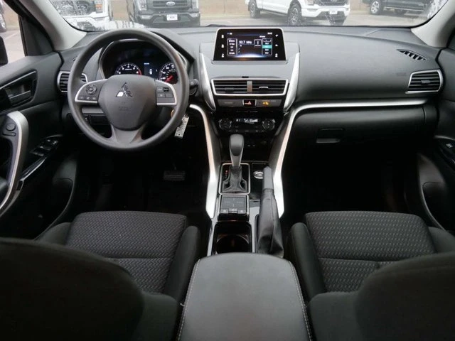 2019 Mitsubishi Eclipse Cross - Image 18 of 20