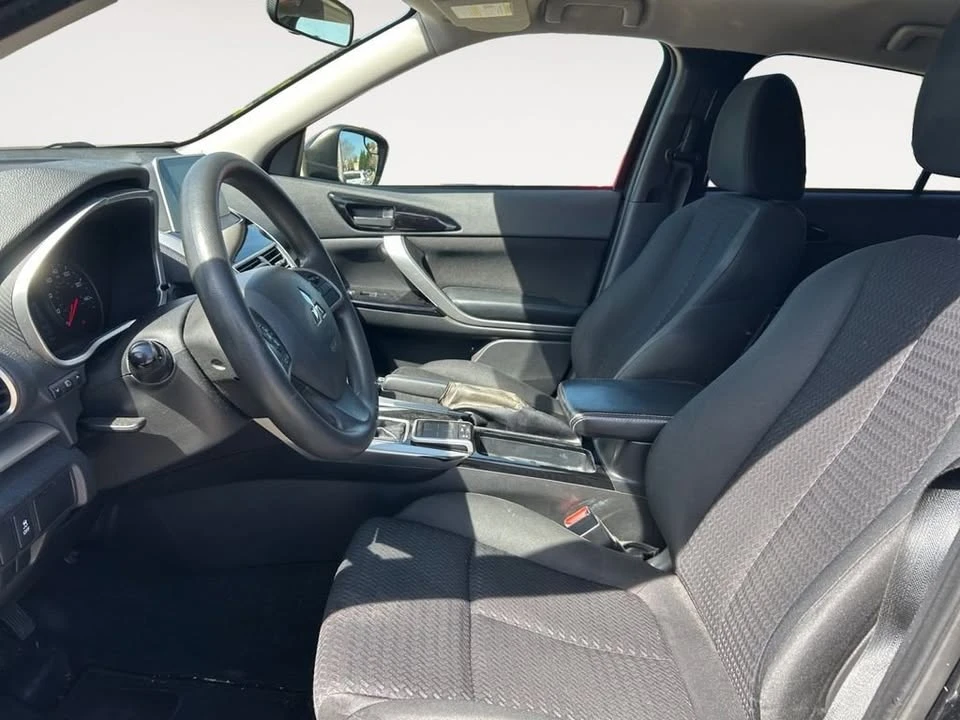 2019 Mitsubishi Eclipse Cross - Image 8 of 19