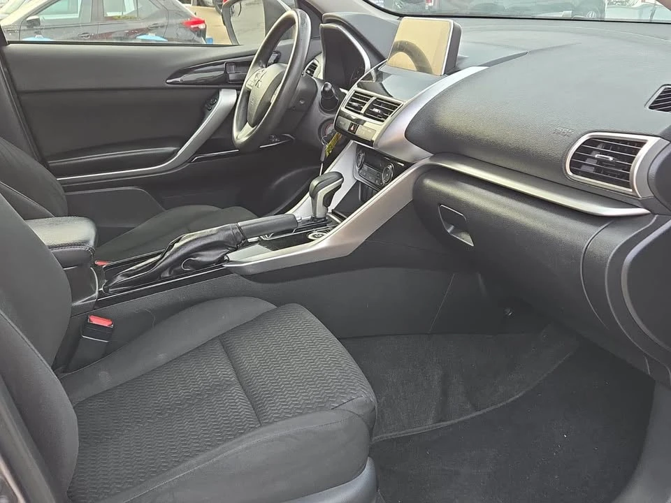 2019 Mitsubishi Eclipse Cross - Image 12 of 15