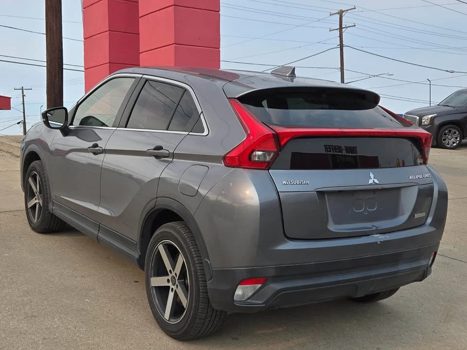 2019 Mitsubishi Eclipse Cross - Image 5 of 15