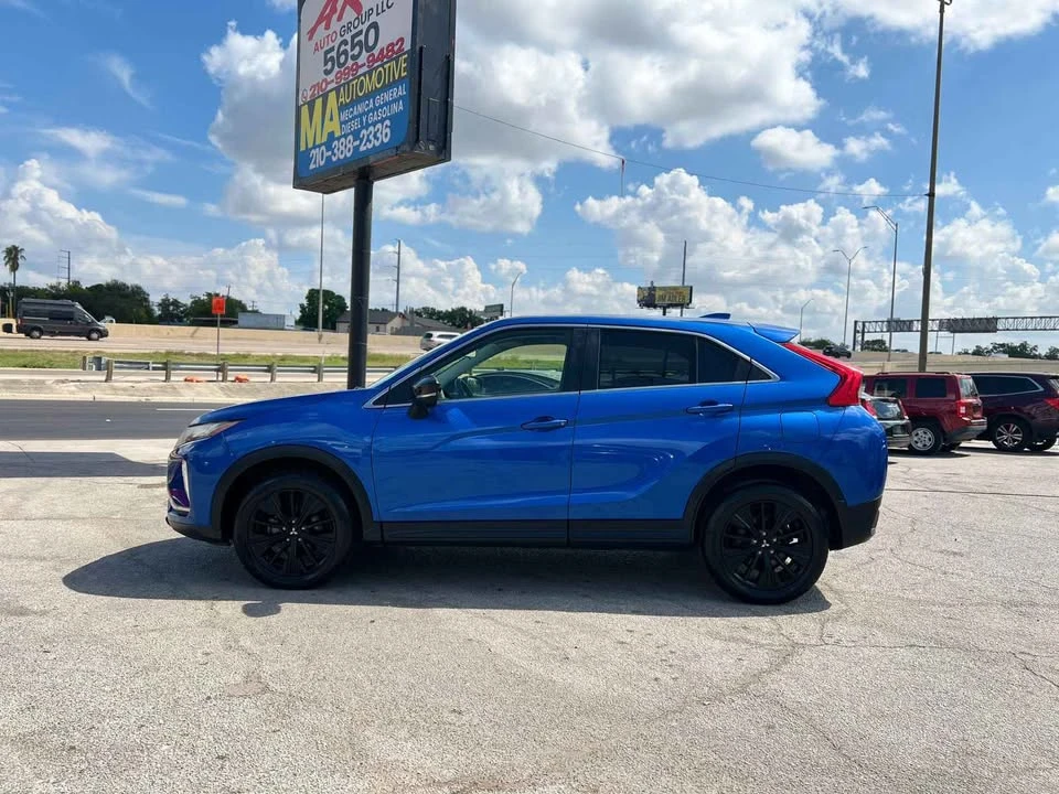 2019 Mitsubishi Eclipse Cross - Image 2 of 9