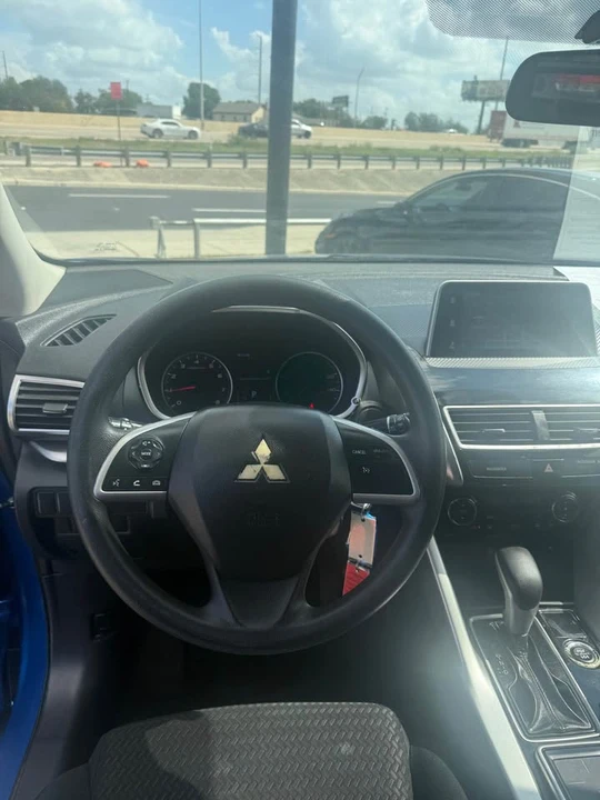2019 Mitsubishi Eclipse Cross - Image 5 of 7