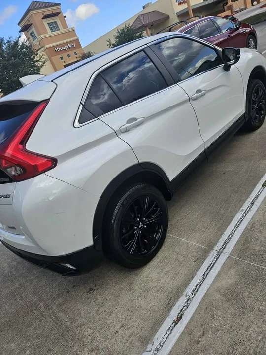 2019 Mitsubishi Eclipse Cross - Image 4 of 6