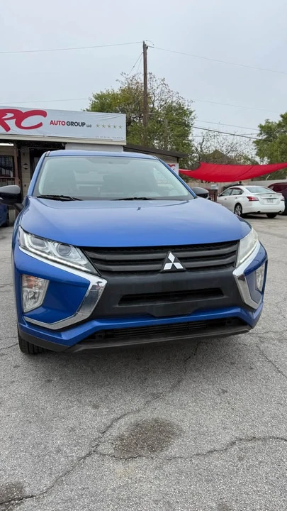 2019 Mitsubishi Eclipse Cross - Image 5 of 15