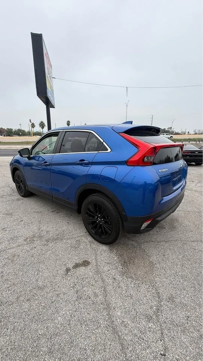 2019 Mitsubishi Eclipse Cross - Image 8 of 15