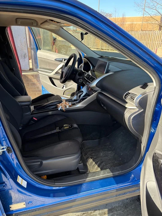 2019 Mitsubishi Eclipse Cross - Image 6 of 9