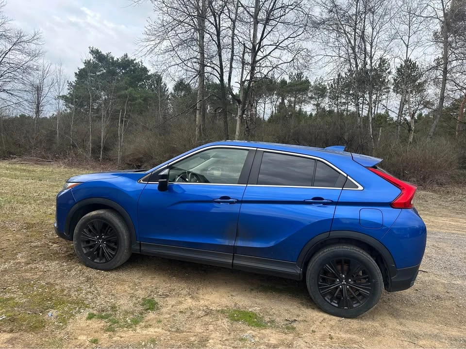 2019 Mitsubishi Eclipse Cross - Image 3 of 12