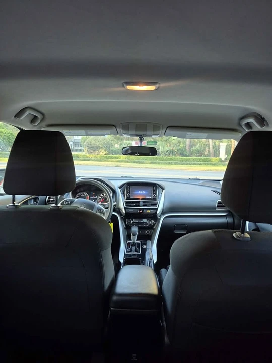 2019 Mitsubishi Eclipse Cross - Image 6 of 9