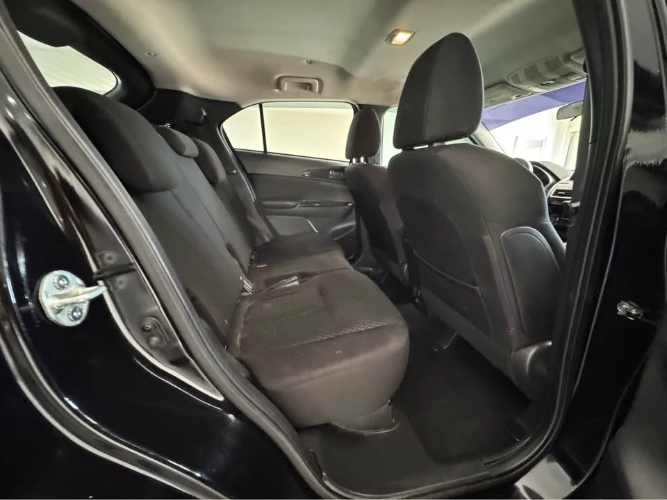 2019 Mitsubishi Eclipse Cross - Image 13 of 19