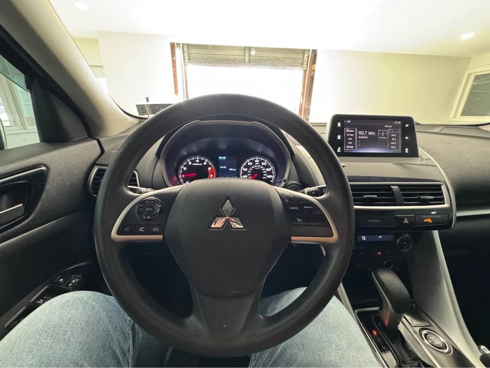 2019 Mitsubishi Eclipse Cross - Image 18 of 19