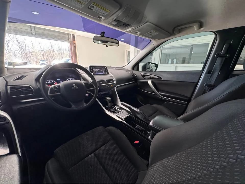 2019 Mitsubishi Eclipse Cross - Image 12 of 19