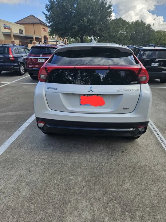 2019 Mitsubishi Eclipse Cross - Image 2 of 8