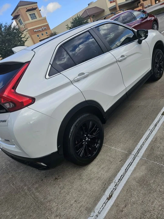 2019 Mitsubishi Eclipse Cross - Image 3 of 8