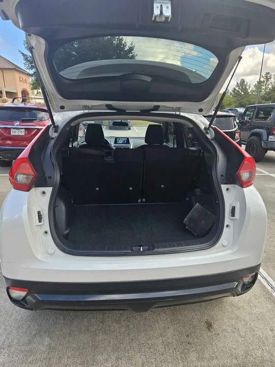 2019 Mitsubishi Eclipse Cross - Image 5 of 8