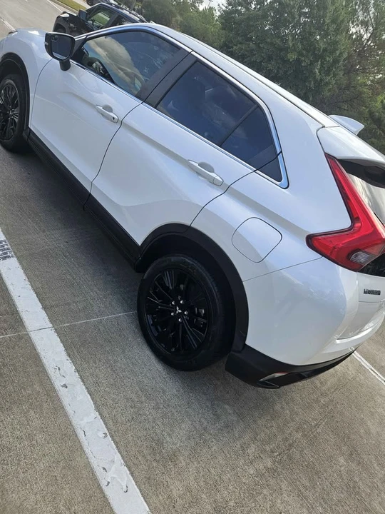 2019 Mitsubishi Eclipse Cross - Image 4 of 8
