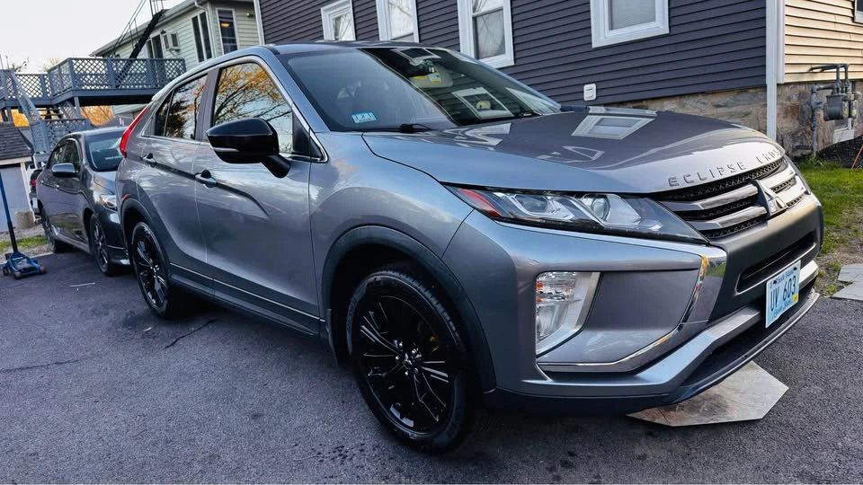 2019 Mitsubishi Eclipse Cross - Image 2 of 4