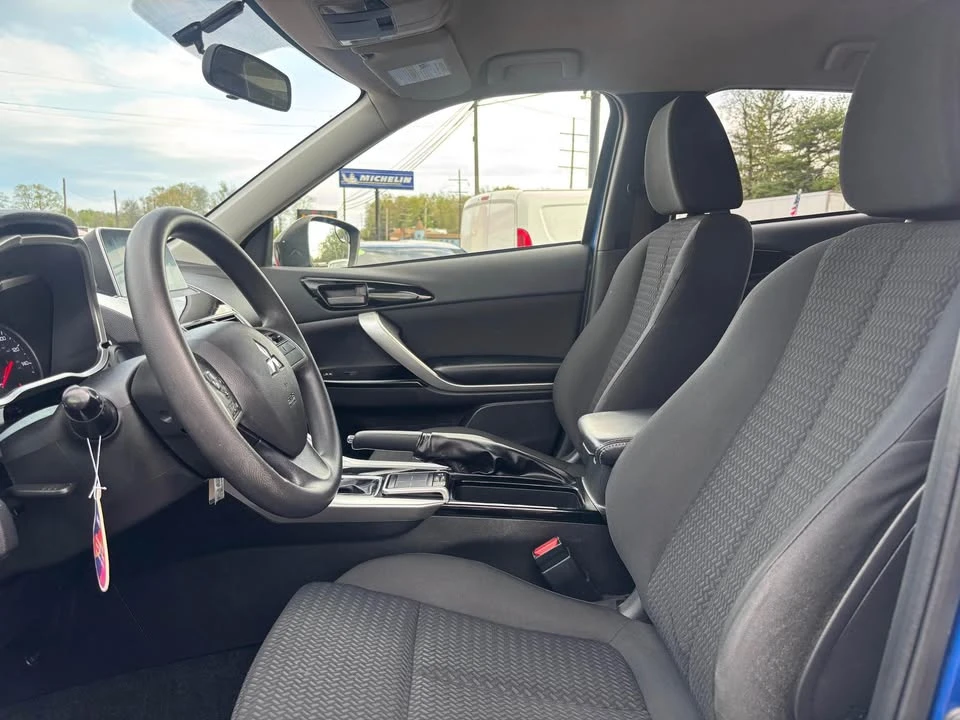 2019 Mitsubishi Eclipse Cross - Image 3 of 12