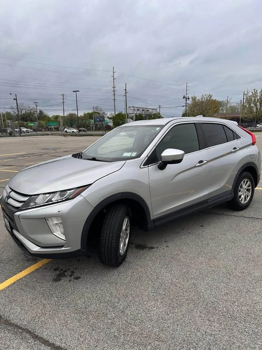 2019 Mitsubishi Eclipse Cross - Image 3 of 7