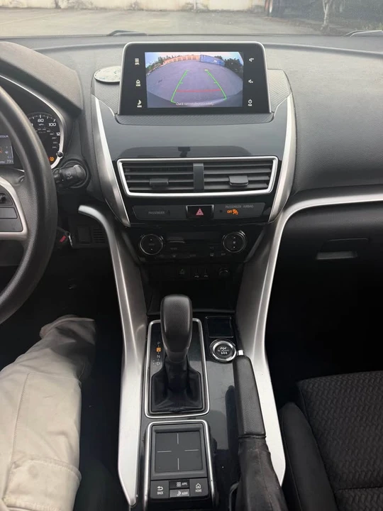 2019 Mitsubishi Eclipse Cross - Image 15 of 17