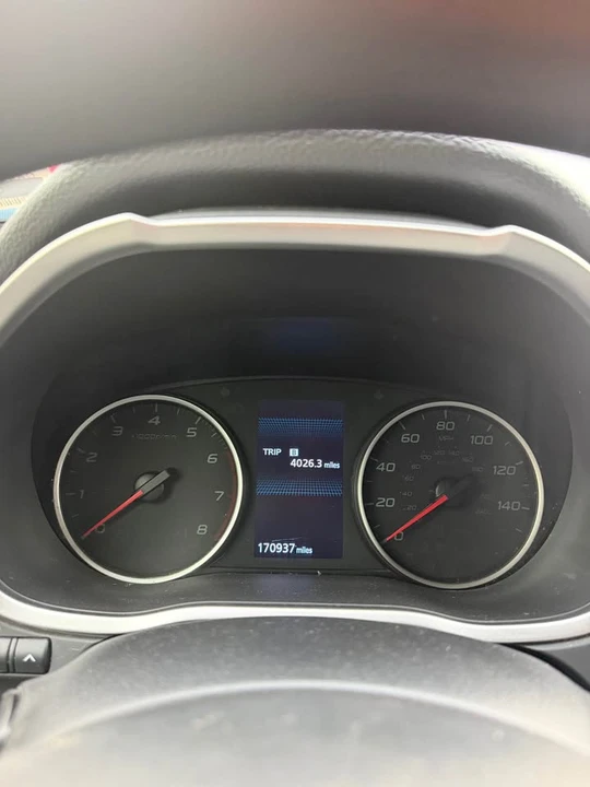 2019 Mitsubishi Eclipse Cross - Image 13 of 17