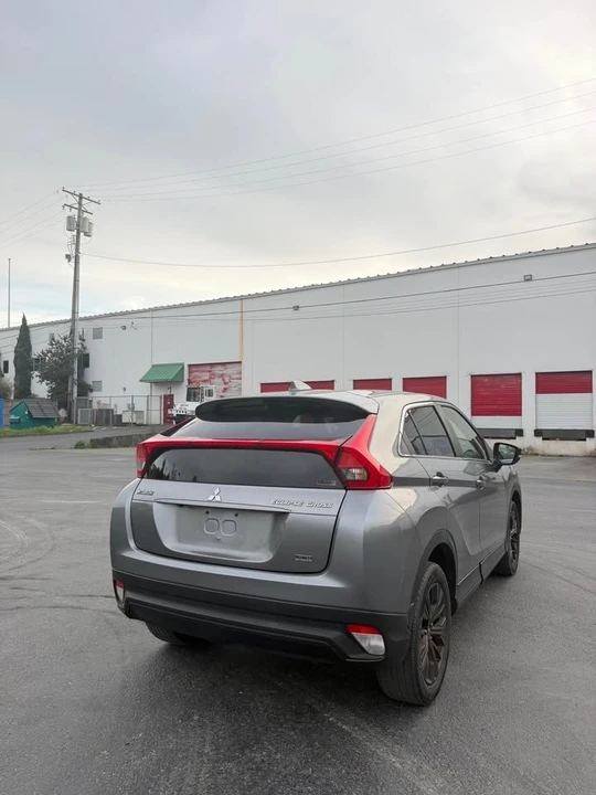 2019 Mitsubishi Eclipse Cross - Image 4 of 17