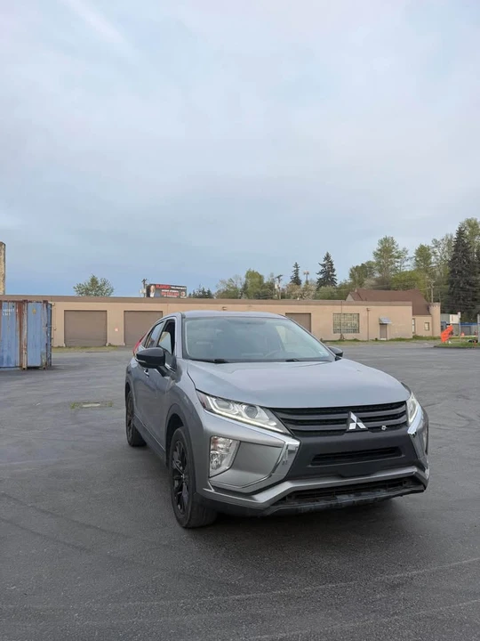2019 Mitsubishi Eclipse Cross - Image 3 of 17