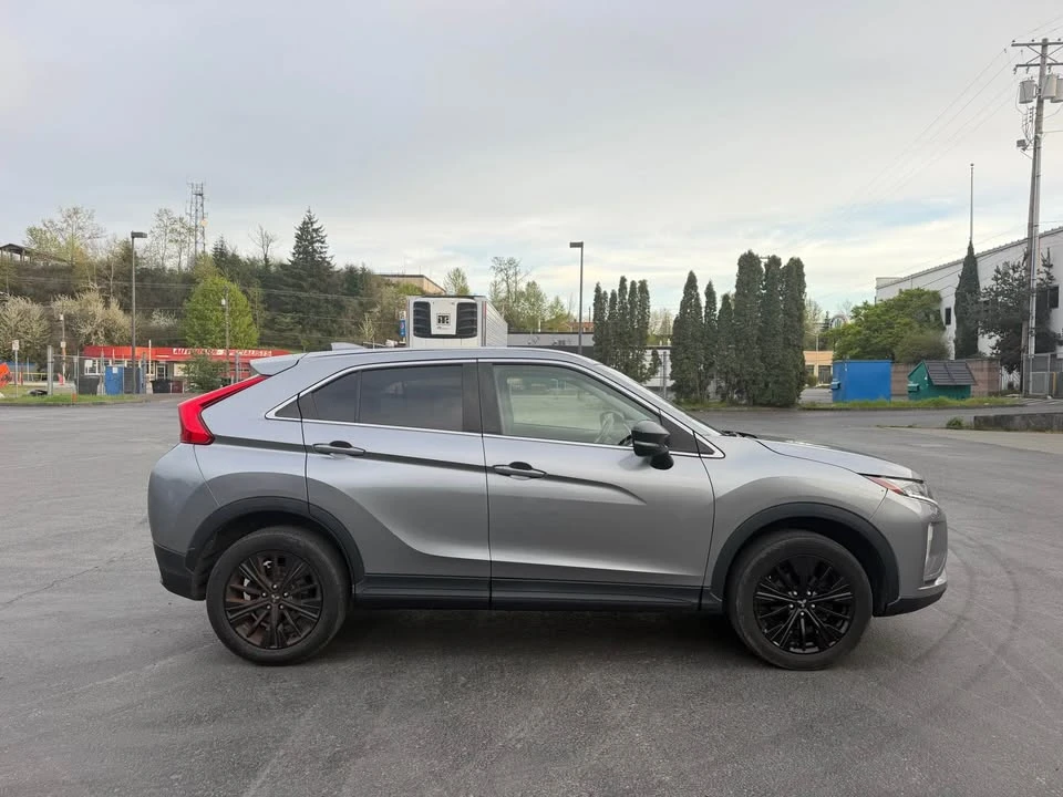 2019 Mitsubishi Eclipse Cross - Image 7 of 17