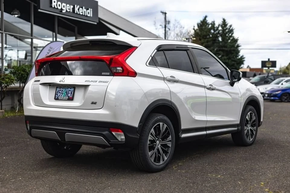 2019 Mitsubishi Eclipse Cross - Image 9 of 20