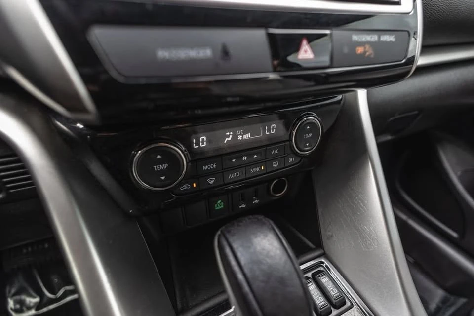 2019 Mitsubishi Eclipse Cross - Image 19 of 20