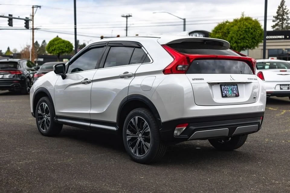 2019 Mitsubishi Eclipse Cross - Image 11 of 20