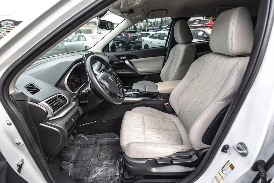 2019 Mitsubishi Eclipse Cross - Image 14 of 20
