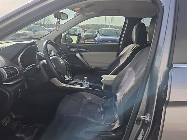 2019 Mitsubishi Eclipse Cross - Image 3 of 19