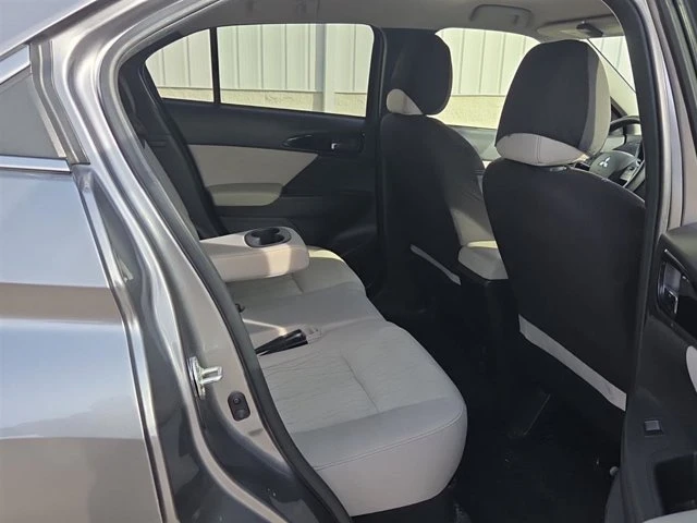 2019 Mitsubishi Eclipse Cross - Image 17 of 19
