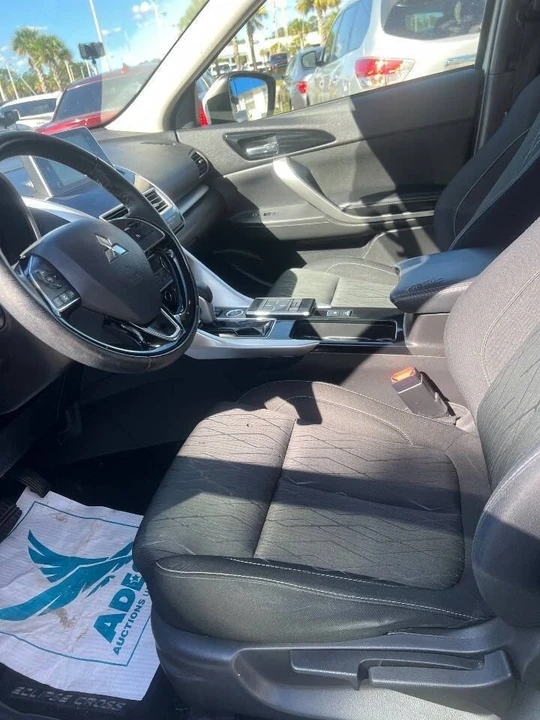 2019 Mitsubishi Eclipse Cross - Image 17 of 20