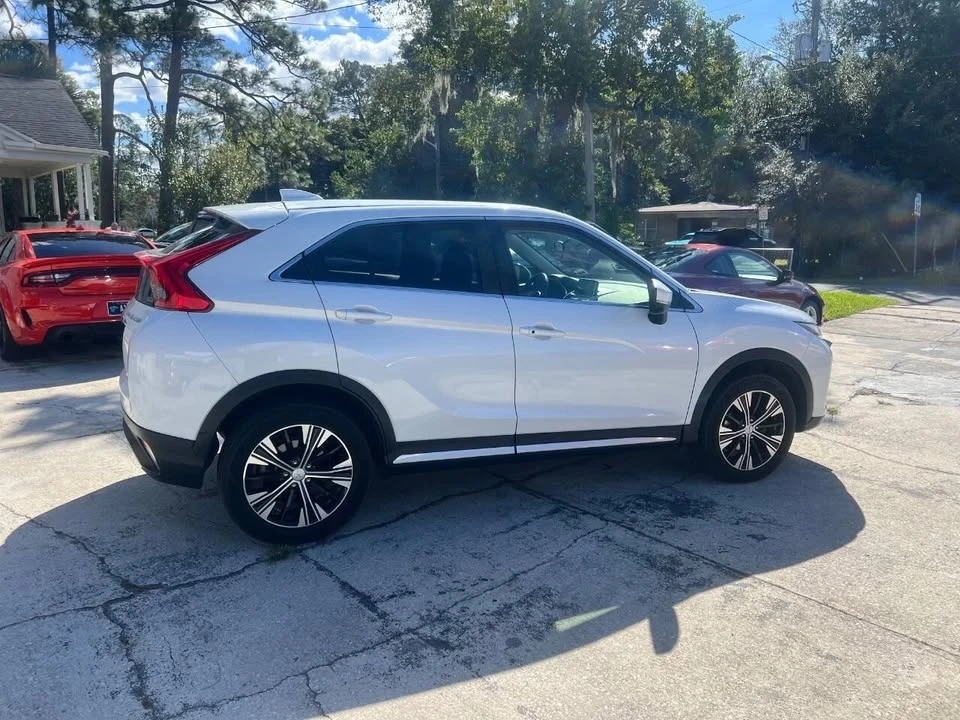 2019 Mitsubishi Eclipse Cross - Image 10 of 20