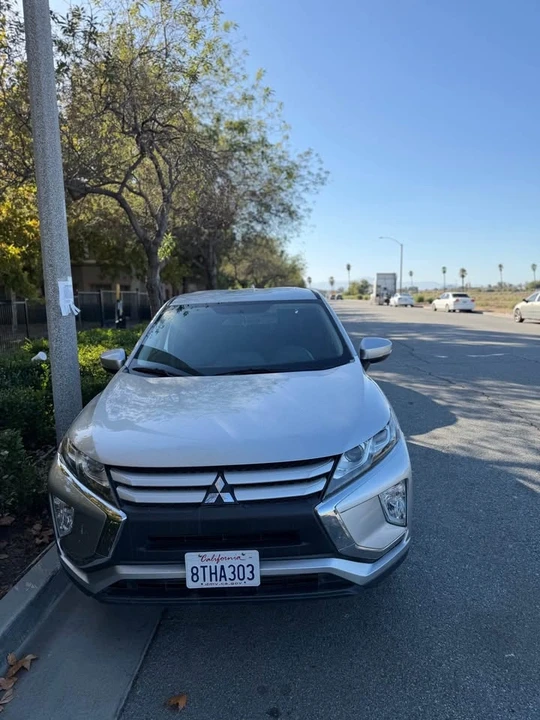 2019 Mitsubishi Eclipse Cross - Image 9 of 19