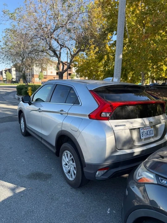 2019 Mitsubishi Eclipse Cross - Image 10 of 19