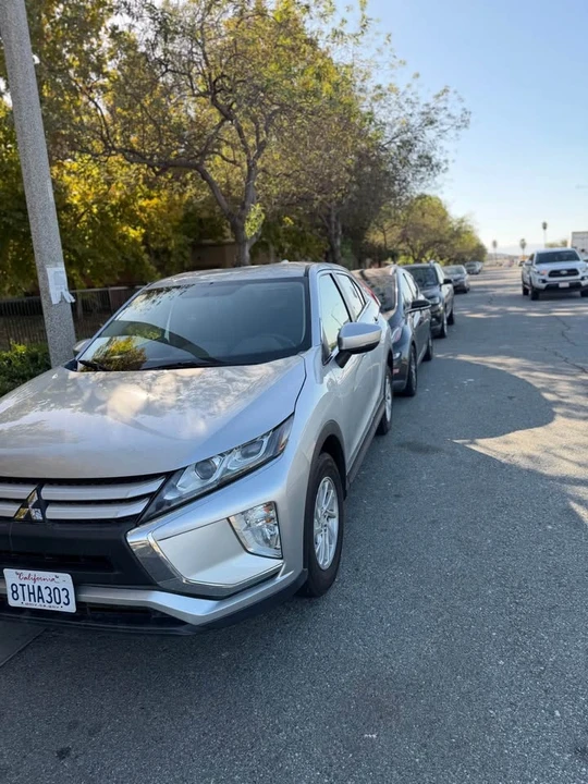 2019 Mitsubishi Eclipse Cross - Image 5 of 19