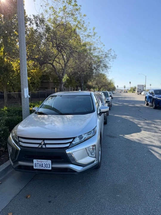 2019 Mitsubishi Eclipse Cross - Image 13 of 19