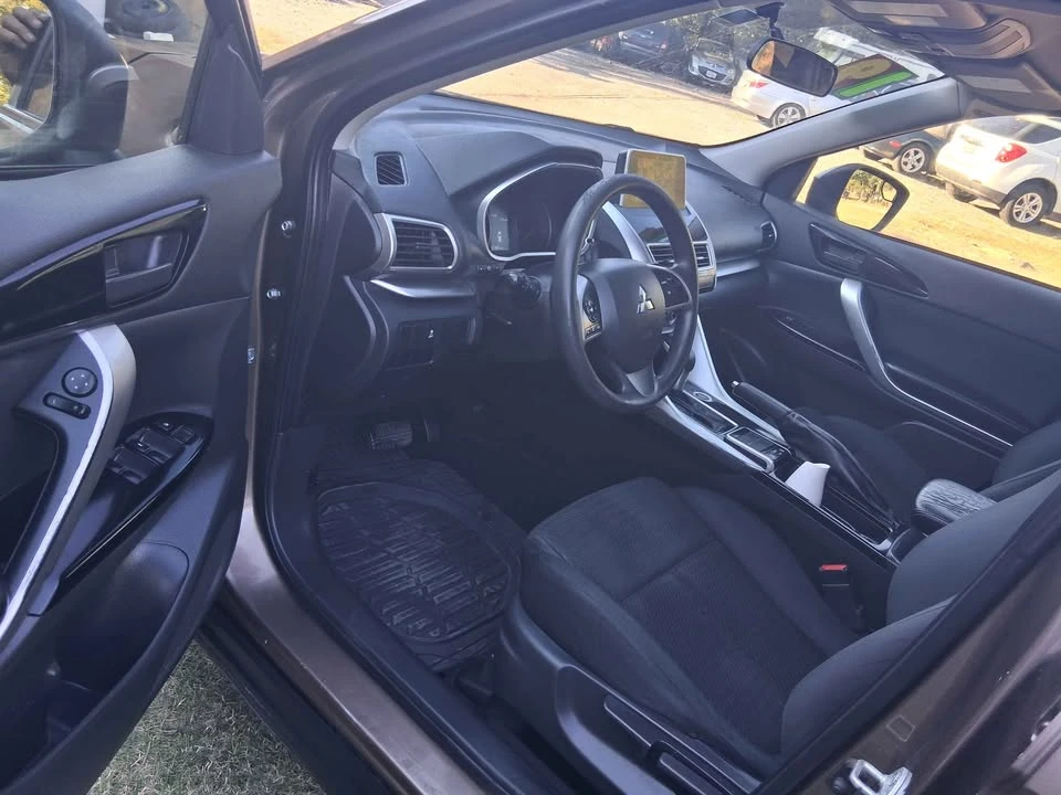 2019 Mitsubishi Eclipse Cross - Image 3 of 6